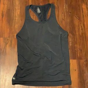 Tie back tank